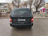 Kia Carnival 2000 года за 1 350 000 тг. в Шахтинск – фото 5