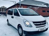 Hyundai H-1 2015 года за 8 500 000 тг. в Уральск – фото 2