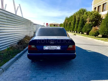 Mercedes-Benz E 200 1990 года за 900 000 тг. в Шымкент – фото 4