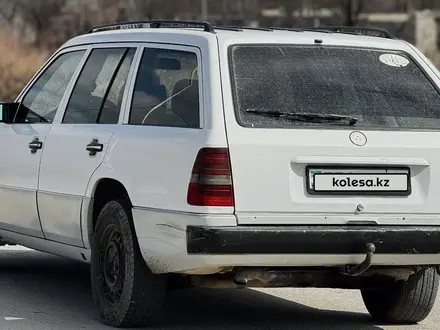 Mercedes-Benz E 300 1993 года за 1 800 000 тг. в Кызылорда – фото 4