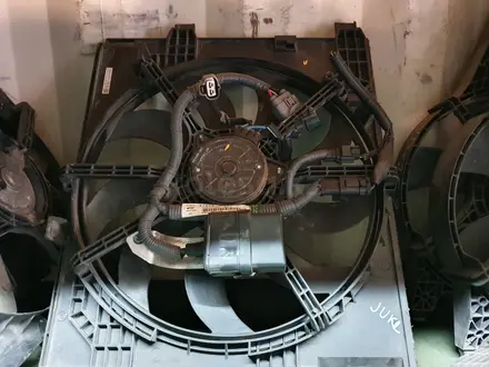Диффузор радиатора lexus за 25 000 тг. в Алматы – фото 5