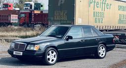 Mercedes-Benz E 280 1994 года за 2 200 000 тг. в Алматы