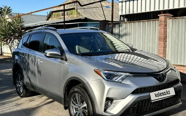 Toyota RAV4 2018 годаүшін13 500 000 тг. в Алматы