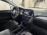 Hyundai Sonata 2015 года за 7 500 000 тг. в Темиртау – фото 5