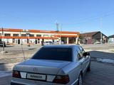 Mercedes-Benz E 220 1992 года за 2 100 000 тг. в Шымкент