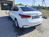 Hyundai Accent 2018 года за 7 500 000 тг. в Уральск