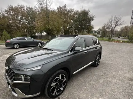 Hyundai Santa Fe 2022 года за 18 000 000 тг. в Шымкент