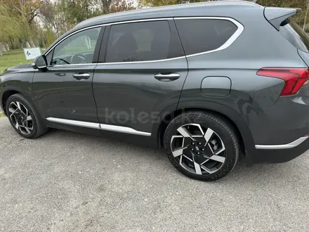 Hyundai Santa Fe 2022 года за 18 000 000 тг. в Шымкент – фото 3