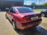 Volkswagen Passat 1998 года за 1 800 000 тг. в Уральск – фото 4