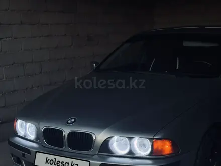 BMW 528 1997 года за 3 400 000 тг. в Шымкент – фото 2