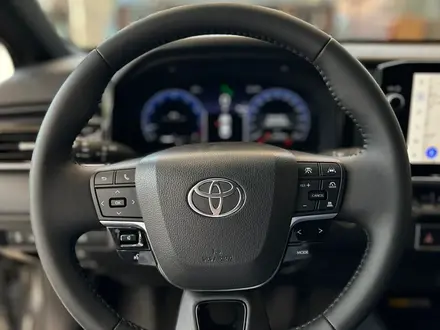 Toyota Camry Prestige 2025 года за 20 690 000 тг. в Алматы – фото 17