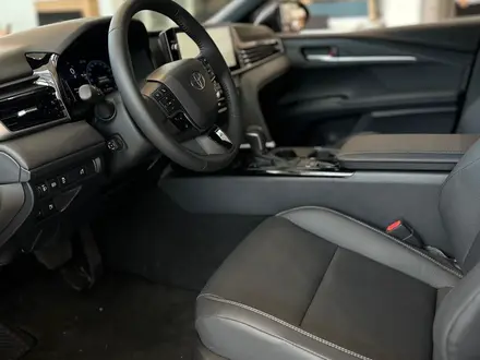 Toyota Camry Prestige 2025 года за 20 690 000 тг. в Алматы – фото 13