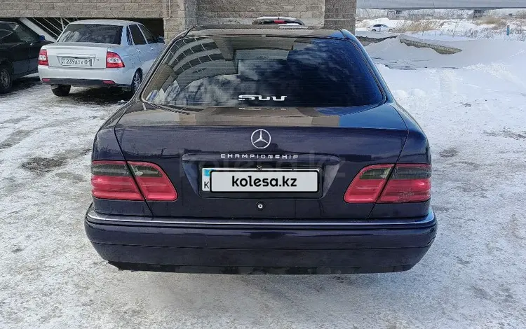 Mercedes-Benz E 240 1998 года за 3 500 000 тг. в Астана