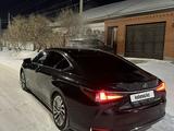Lexus ES 250 2022 года за 31 500 000 тг. в Алматы – фото 2