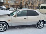 Toyota Camry 1997 годаүшін2 300 000 тг. в Караганда – фото 2