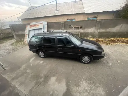 Volkswagen Passat 1993 года за 2 100 000 тг. в Шымкент