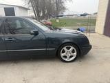Mercedes-Benz E 280 2000 годаfor4 850 000 тг. в Турара Рыскулова – фото 2