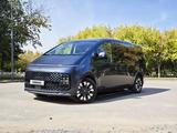 Hyundai Staria 2023 года за 22 000 000 тг. в Астана – фото 2