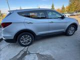Hyundai Santa Fe 2017 года за 8 700 000 тг. в Уральск – фото 2