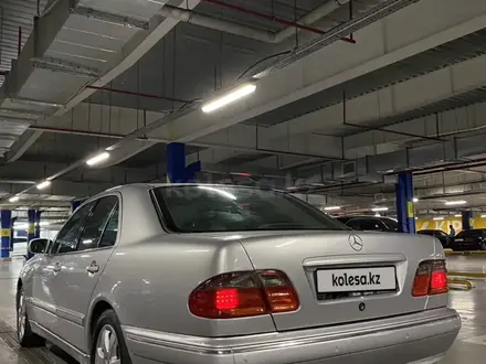 Mercedes-Benz E 320 2001 года за 3 800 000 тг. в Шымкент – фото 18