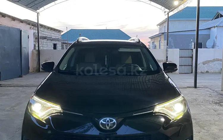 Toyota RAV4 2016 годаүшін7 800 000 тг. в Актау