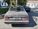 Mercedes-Benz E 200 1992 годаүшін750 000 тг. в Тараз – фото 3