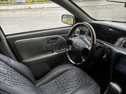 Toyota Camry 2000 года за 3 200 000 тг. в Алматы – фото 16