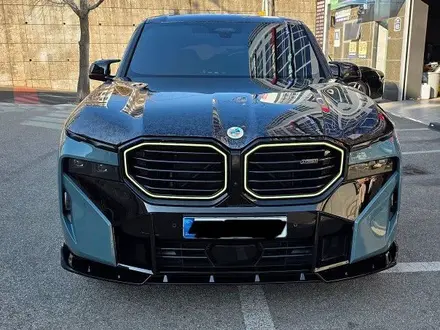BMW XM 50e 2023 года за 75 000 000 тг. в Астана – фото 2