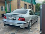 BMW 528 1999 года за 4 600 000 тг. в Караганда – фото 4