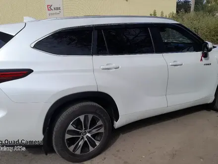 Toyota Highlander 2023 года за 28 000 000 тг. в Уральск – фото 3