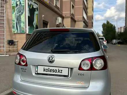 Volkswagen Golf Plus 2008 года за 2 900 000 тг. в Астана