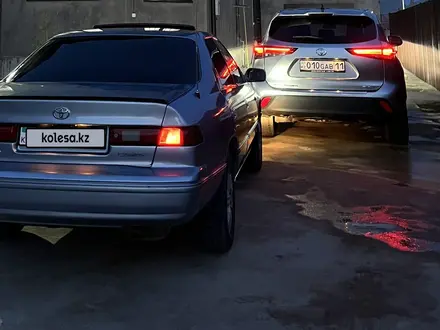 Toyota Camry 1997 года за 4 000 000 тг. в Кызылорда – фото 10