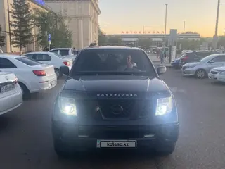 Nissan Pathfinder, 2005
