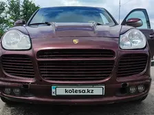 Porsche Cayenne, 2004