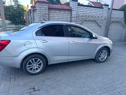 Chevrolet Aveo 2013 года за 3 400 000 тг. в Семей – фото 6