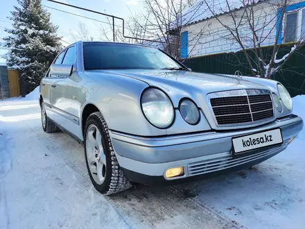 Mercedes-Benz E 280 1997 года за 3 500 000 тг. в Алматы