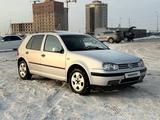 Volkswagen Golf 1999 года за 2 000 000 тг. в Астана – фото 2