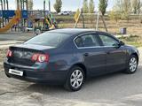 Volkswagen Passat 2008 года за 2 500 000 тг. в Актобе – фото 4
