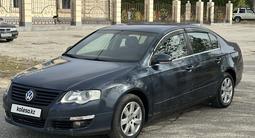 Volkswagen Passat 2008 года за 2 500 000 тг. в Актобе – фото 2