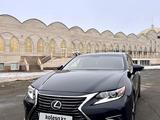 Lexus ES 250 2018 года за 15 000 000 тг. в Уральск – фото 2