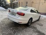 Volkswagen Jetta 2018 года за 7 350 000 тг. в Алматы – фото 3