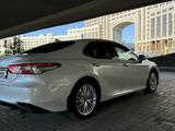 Toyota Camry 2018 годаfor14 150 000 тг. в Астана – фото 3