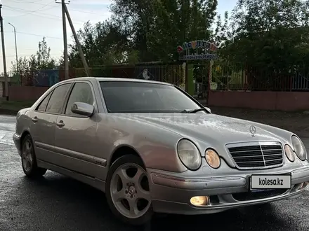 Mercedes-Benz E 320 2001 года за 4 600 000 тг. в Шымкент – фото 3