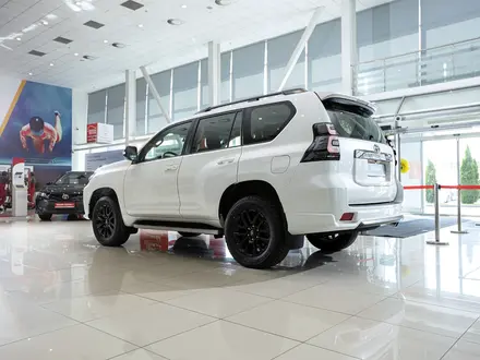 Toyota Land Cruiser Prado Luxe 2023 года за 47 500 000 тг. в Алматы – фото 6