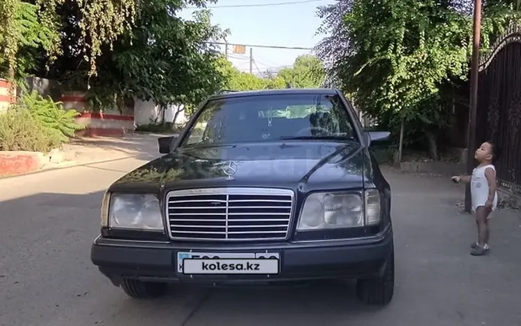 Mercedes-Benz E 220 1990 годаүшін1 900 000 тг. в Алматы