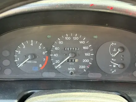 Mazda 323 1994 года за 1 200 000 тг. в Уральск – фото 6