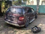 Mercedes-Benz ML 550 2006 годаүшін1 555 555 тг. в Алматы – фото 2
