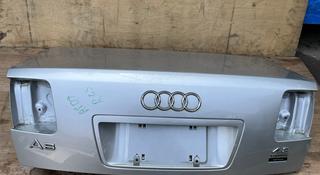 Крышка багажника на Audi A8 D3. за 20 000 тг. в Алматы
