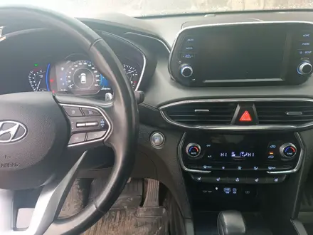 Hyundai Santa Fe 2019 года за 12 300 000 тг. в Актобе – фото 9