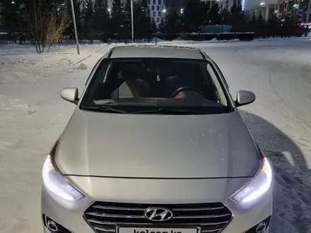 Hyundai Accent 2018 года за 8 690 000 тг. в Астана – фото 3